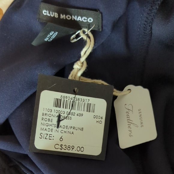 Chic Black Feathered Dress - Picture 4 of 4